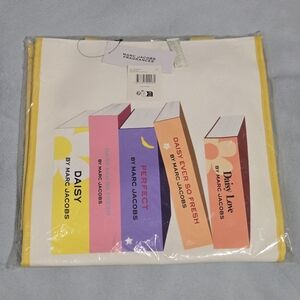 Daisy Marc Jacobs Fragrance Large Daisy Book Tote Bag in White and Yellow